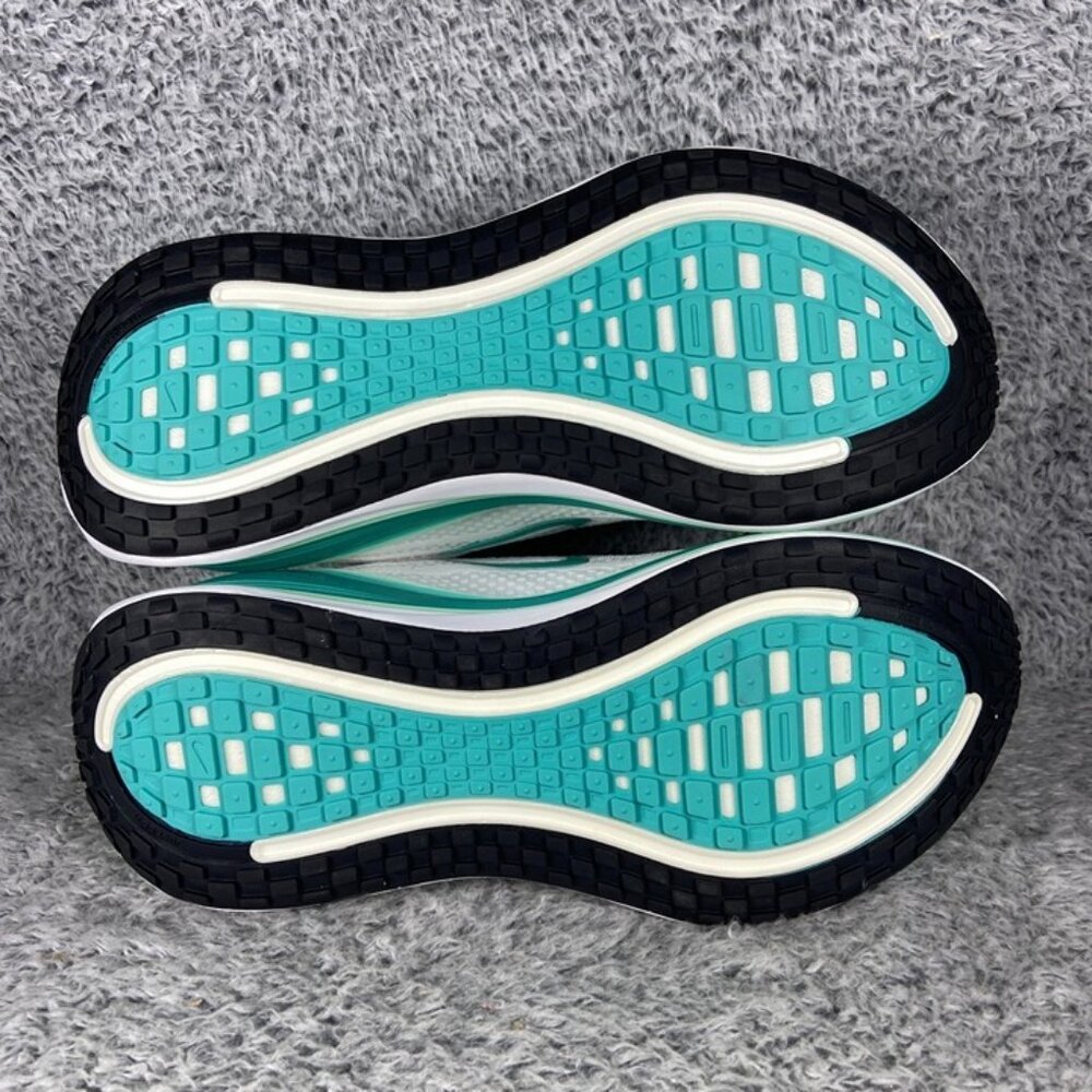 Nike Vomero Plus Size 10.5 Women = 9 Men Mint Foam Turquoise HV8154-100 - Picture 6 of 7